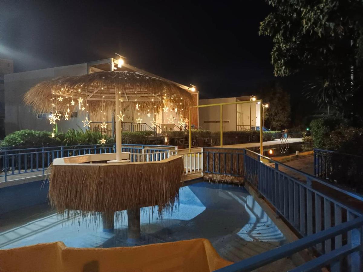 Hotel Lg Lemon Grass Na Chom Thian Exterior foto